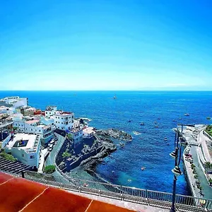 https://front-line-ocean-view-2bed-wi-fi-your-holiday-home.tenerifehoteles.net