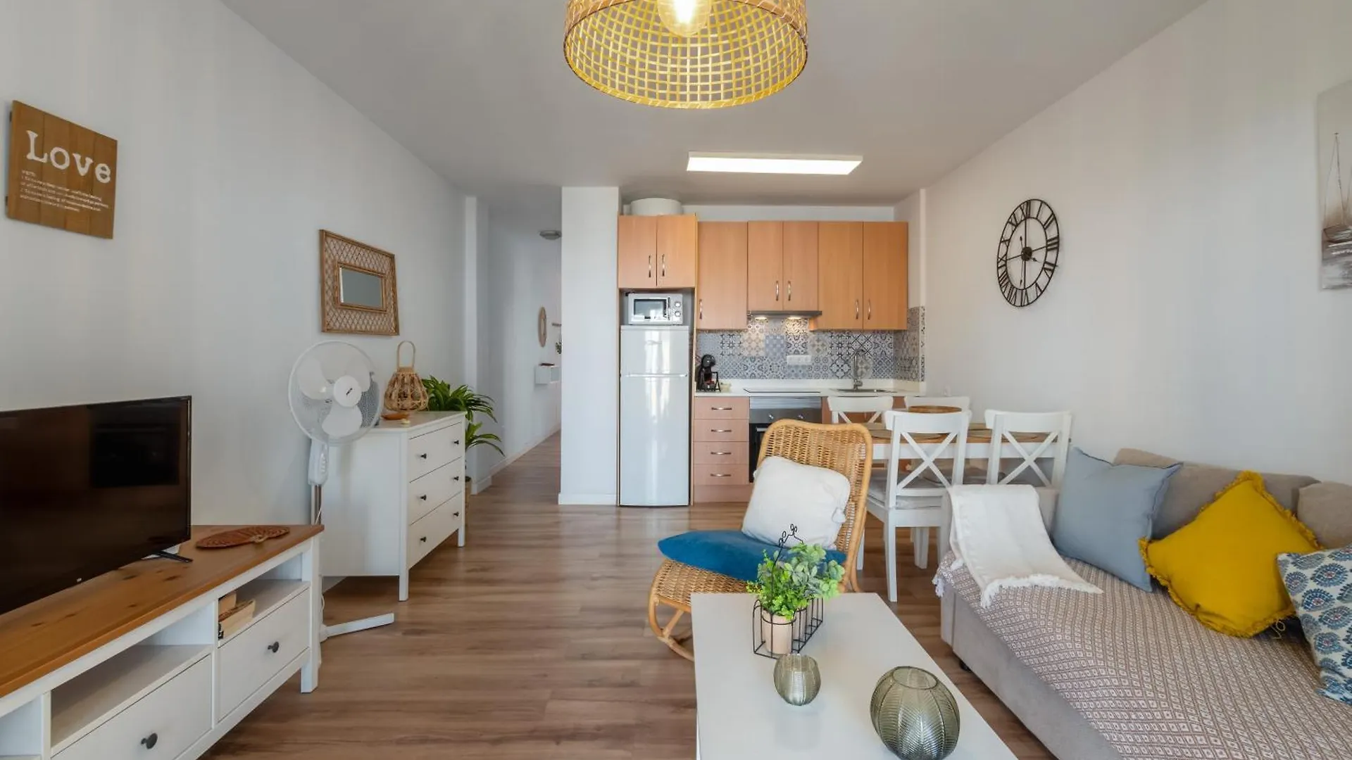 Renovated Apartment On Beachside With Pool Nerja 0*,  Spanien